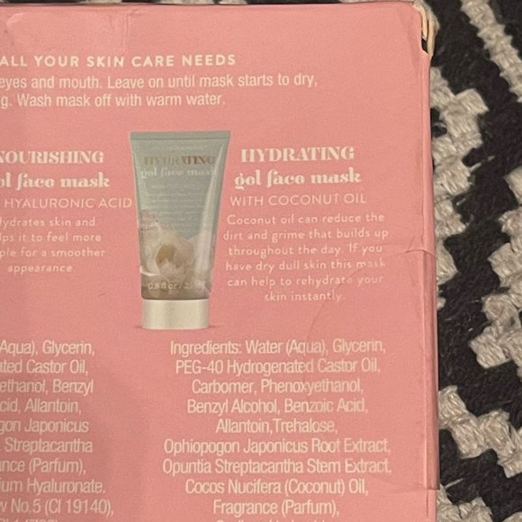 NIB SIMPLE PLEASURES Best Face Forward Gel Mask Collection - Picture 6 of 6